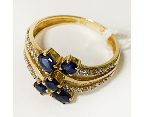 18CT YELLOW GOLD DIAMOND &amp; SAPPHIRE RING - SIZE K-L