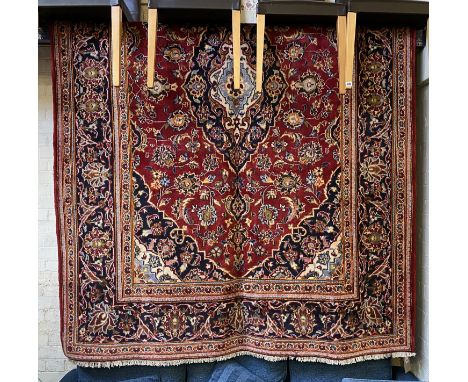 CENTRAL PERSIAN KASHAN CARPET 280CM X 195CM