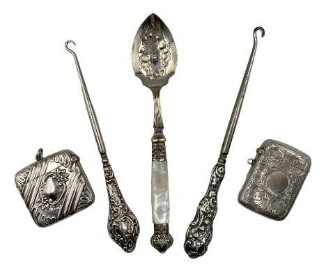 Late Victorian silver vesta case with raised decoration Birmingham 1898 Maker Deacon & Francis, another with engraved decorat