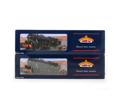 Bachmann OO gauge model railway locomotives; 32-256 WD 2-8-0 Austerity 90566 BR black, 32-257 WD 2-8-0 Austerity 90015 BR bla