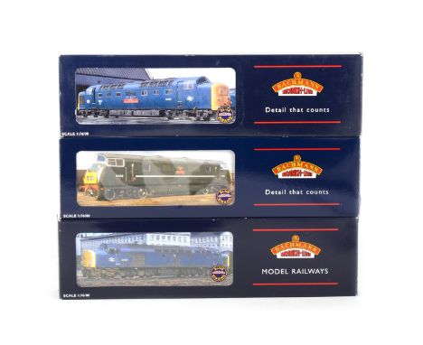 Bachmann OO gauge model railway locomotives; three diesel engines including 32-477 class 40 D325, 32-058 class 42 Warship 'Gr