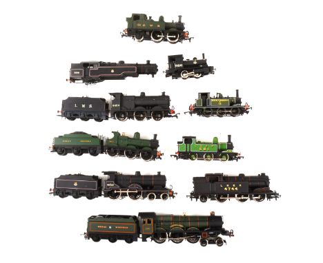 Loose OO gauge model railway locomotives; nine examples by Mainline, Airfix, Dapol, Hornby and a loose engine shell for a BR 
