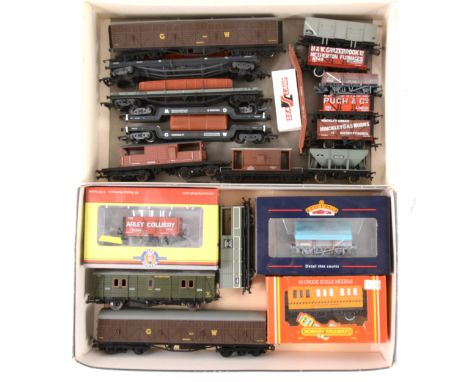 OO gauge model railway wagons and rolling-stock; twenty of mostly Hornby and Bachmann make, three boxed.