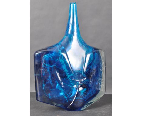 Michael Harris - Mdina -&nbsp;An original vintage retro 1970s Maltese studio fish or axe head art glass single stem vase havi