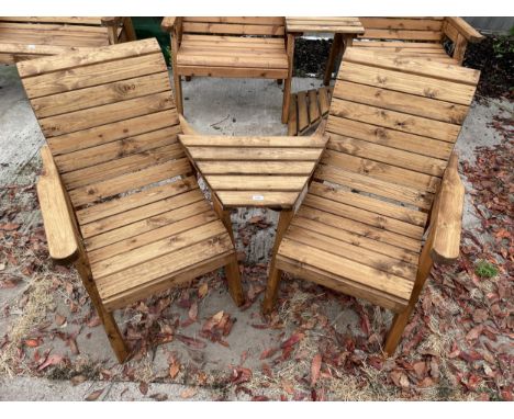 AN AS NEW EX DISPLAY CHARLES TAYLOR PATIO FURNITURE SET COMPRISING OF A LOVE SEAT - I.E. TWO CHAIRS AND A CONNECTING TABLE *P