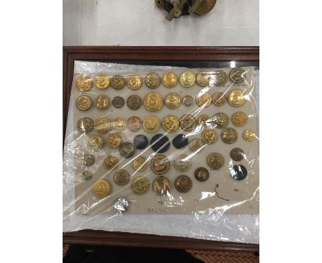 A CARD OF VINTAGE NAVAL BUTTONS TO INCLUDE US NAVY 