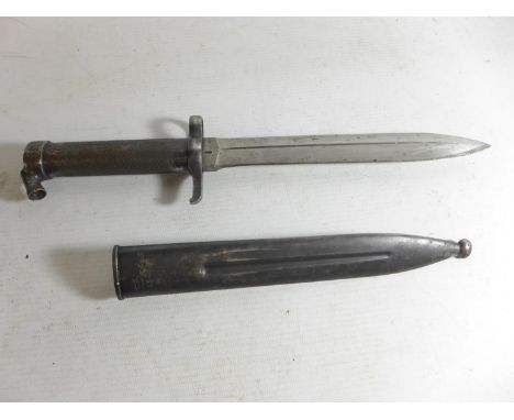 A SWEDISH M1896 MAUSER BAYONET AND SCABBARD, 21CM BLADE, LENGTH 35CM 