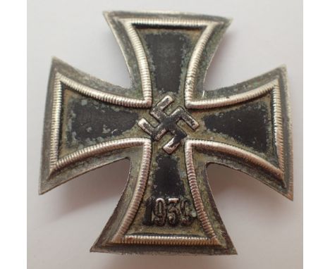 German First Class iron cross ( no makers stamp ) with certificate 