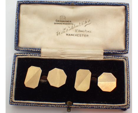 Pair of 9ct gold Art Deco cufflinks in original box 3.8g Chester assay