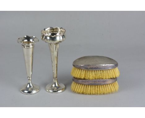A PAIR OF GEORGE V OVAL SILVER BACKED DRESSING TABLE BRUSHES, engine turned, makers Charles S. Green & Co Ltd, Birmingham 192