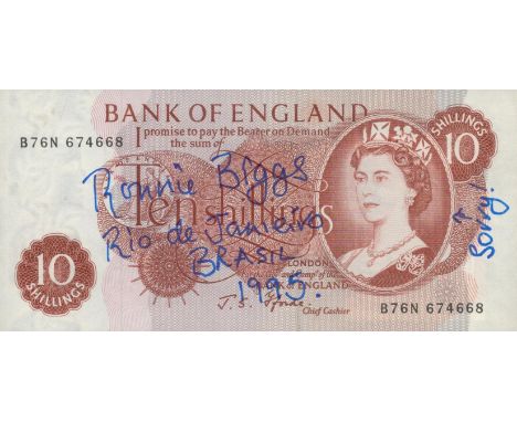 Ronnie Biggs, member of the 1963 Great Train Robbery gang. An original signed 10/- note. Signed to front, Ronnie Biggs, Rio d