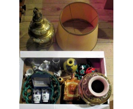 A quantity of miscellaneous items, to include: a brass lamp, cottageware teapot, Japanese vase and other similar items.