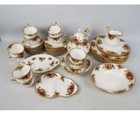 Royal Albert - A collection of Old Country Roses pattern dinner and tea wares to include 10" dinner plates, cups, saucers, te