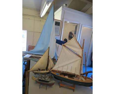 Marine and other items to include a World Timer, sailing vessel doorstop and two model boats