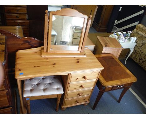 A modern pine single pedestal four-drawer dressing table, a matching stool and contemporary walnut lamp table on curved legs