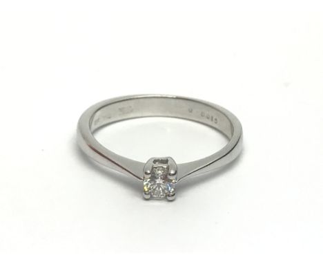 An 18ct white gold solitaire diamond ring, approx.15ct, approx 2.6g and approx size K-L.