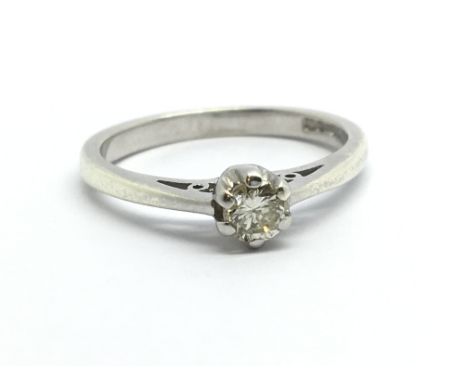 A 9ct white gold solitaire diamond ring, approx.25ct, approx 2.4g and approx size L.