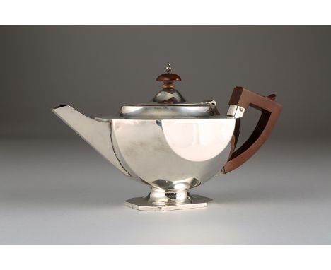 Art Deco 1930s four piece silver tea service, faceted form raised on rectangular feet with canted corners, Assay marked Birmi