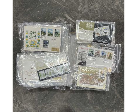 A collection of first day covers, including: Spring Flowers, Racing at Dorset Ferry, London Landmarks etc