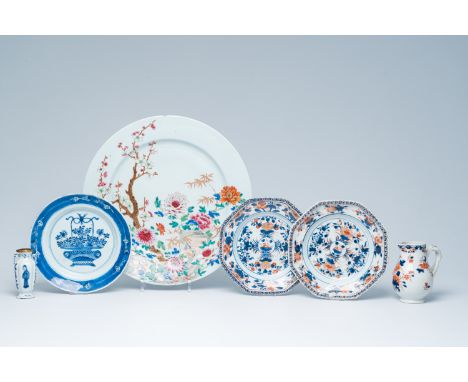 Full title: A varied collection of Chinese blue, white, Imari style and famille rose porcelain, Kangxi/QianlongDescription:Di