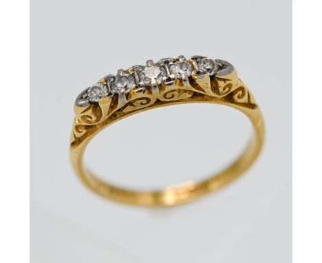 An antique 18ct five stone diamond ring, size K