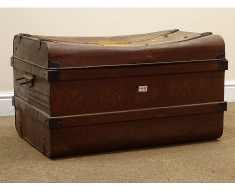 Vintage metal travelling trunk, hinged lid, W77cm, H46cm, D53cm Condition Report Click here for further images, condition, au