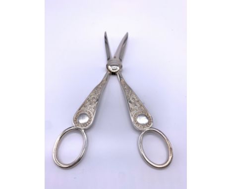 Victorian silver grape scissors possibly Martin & Hall Sheffield with venetian pattern Length - 17cm Weight - 82g