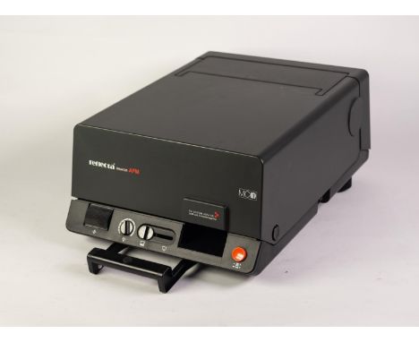 MC REFLECTA AFM DIAMATOR 35mm SLIDE PROJECTOR WITH SCREEN, lacking magazine 