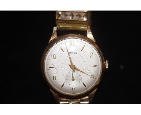 Hefik 9ct gold cased manual wind vintage wristwatch, inscribed to the back