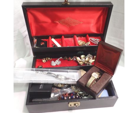 Leatherette jewellery box with costume/ fashion jewellery contents. P&amp;P Group 2 (£18+VAT for the first lot and £3+VAT for