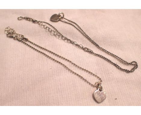 925 silver necklace and matching bracelet set, combined 7.7g. P&amp;P Group 1 (£14+VAT for the first lot and £1+VAT for subse