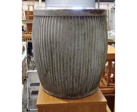 Vintage dolly tub. Not available for in-house P&amp;P, contact Paul O'Hea at Mailboxes on 01925 659133 