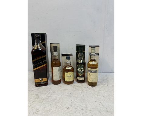 Five bottles of Scotch Whisky to include Glen Ord Oban, Dalwhinnie, Johnnie Walker and Craggarimore, 4 x 20cl, 1 x 70cl 