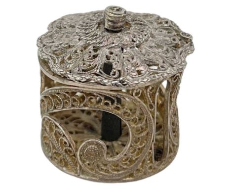 Sewing Interest. Small Silver Filligree Lidded Container. Possibly a Bobbin/Thread Container. Unmarked2.3 cms diameter, 2.2 c