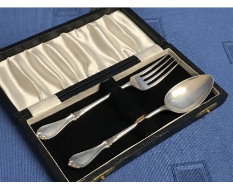 Cased Christening set, spoon & fork, Sheffield 1922