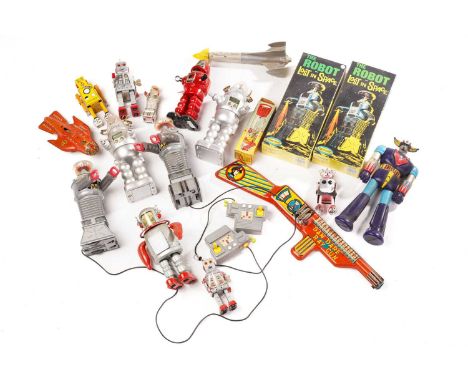 Two boxed and unopened Polar Light 'The Robot Lost in Space' model construction kits, number 5030, together with assorted loo