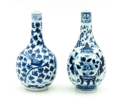 Depicting Chinese figures holding vase, Kangxi 16 cm. tall, chip.