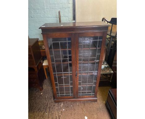 Tall Oak Leaded Double Glass Door 4 Shelf BookcaseHeight - 136cm
