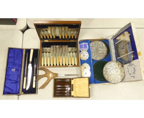 Selection of Boxed Silver Plated Mats and Coasters, Fish Cutlery Set, Set of Dessert Forks and Carvery Set (1 Tray)