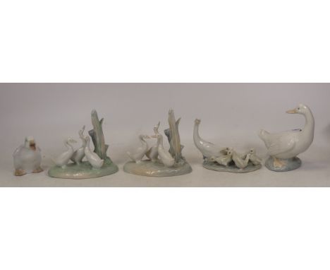 Four Nao by Lladro Porcelain Geese/Ducks Figures and One Lladro Mother Goose with Goslings No.1307 (12cm H) (5)