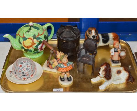 TRAY WITH MIXED CERAMICS, MALING LIDDED TEAPOT, BAKELITE TOBACCO JAR, NOVELTY BRONZE CHAIR ORNAMENT, HUMMEL FIGURINES ETC    