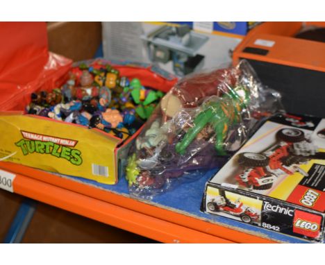 VARIOUS VINTAGE TOYS, TEENAGE MUTANT NINJA TURTLES, LEGO ETC     