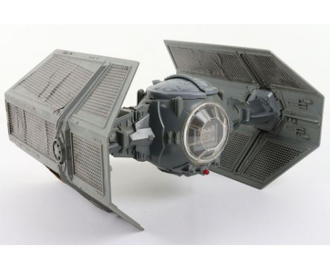 Boxed Kenner Star Wars Darth Vader Tie Fighter, Cat.No 39100 complete, in good original condition, missing leaflet, original 