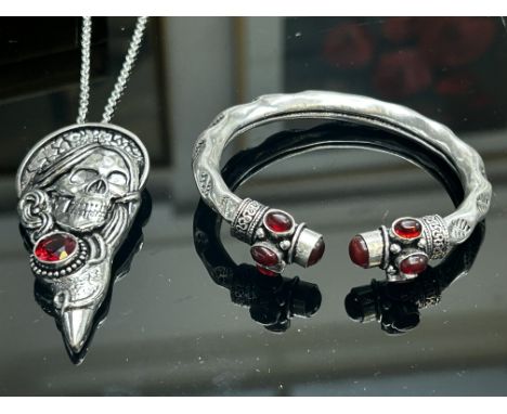 925 Silver red garnet gemstone gothic style cuff bangle with pendant necklace 