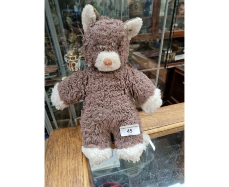A vintage 1970s Steiff cat