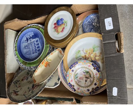 A box of plates to include German plates with painted fruit design, Royal Copenhagen, Wedgwood, Doulton series ware etc 