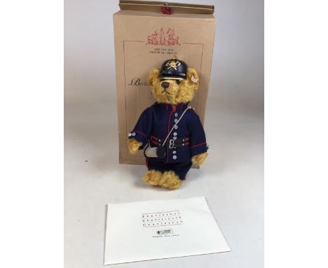 Steiff teddy bear - Berlin Fireman 1900 - limited edition 494/1000 with box and certificate