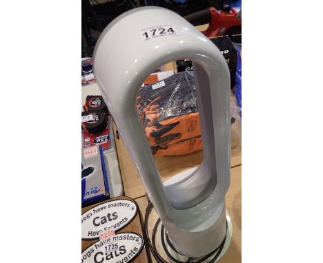 Dyson Amos hot and cool fan remote in office (1724). Not available for in-house P&P, contact Paul O'Hea at Mailboxes on 01925