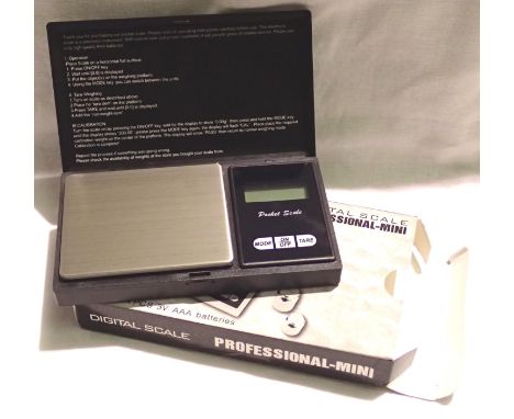 Boxed 500gram digital professional jewellery/gold scales. P&amp;P Group 1 (£14+VAT for the first lot and £1+VAT for subsequen
