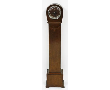 An early 20thC Smith's Enfield oak cased grandmother clock, chapter ring bearing Arabic numerals, eight day movement with coi
